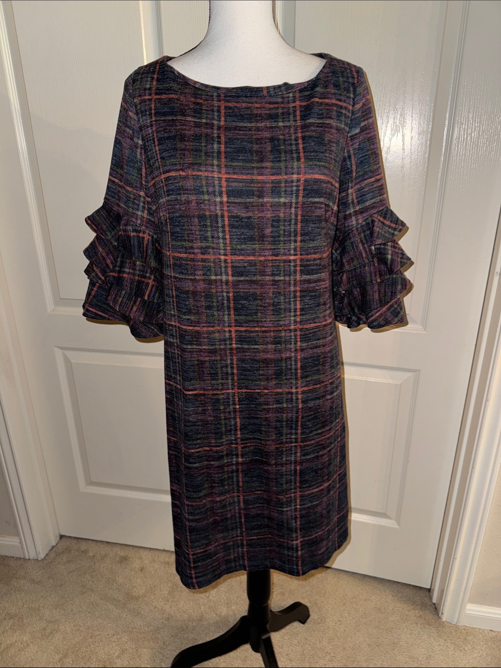 Navy Plaid Ruffle Sleeve Midi Dress - Size 10